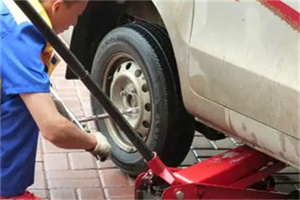 阿瓦提附近拖车24小时服务热线电话